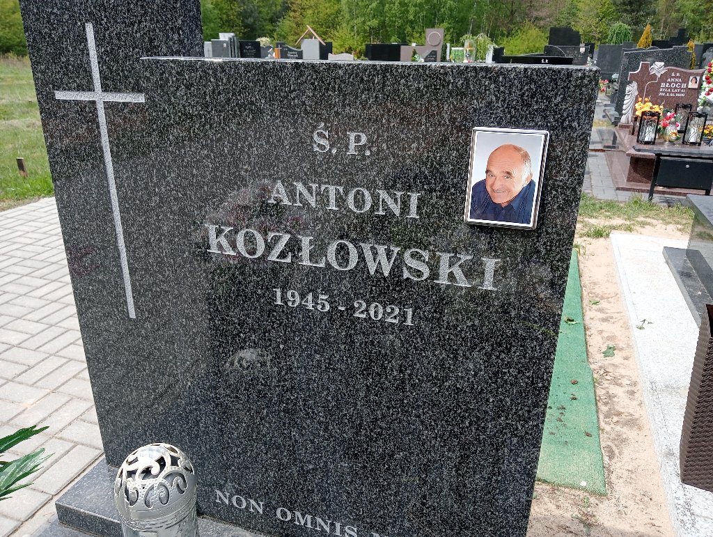 Antoni Kozłowski 1945 Andrespol - Grobonet - Wyszukiwarka osób pochowanych